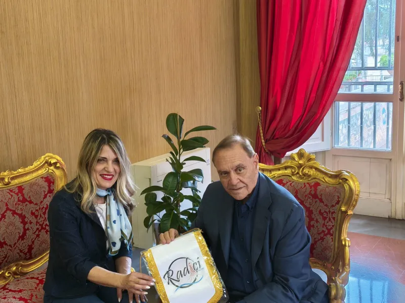 Comune e associazione Radici firmano l'intesa sul turismo di ritorno
