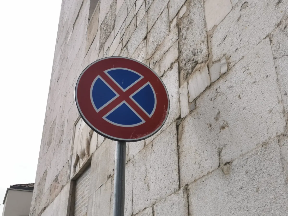 Ognissanti, strade chiuse al cimitero dal 31 ottobre al 2 novembre